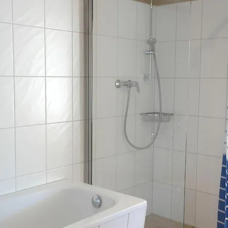 Dom wakacyjny Ferienhaus Zur Sonne *
